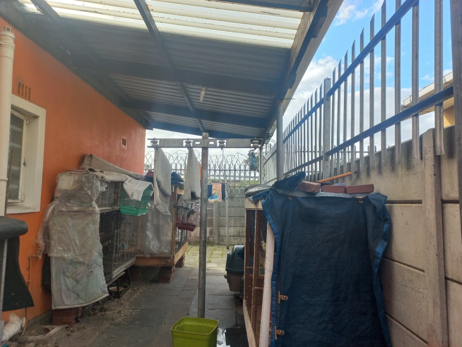 3 Bedroom Property for Sale in Charlesville Western Cape